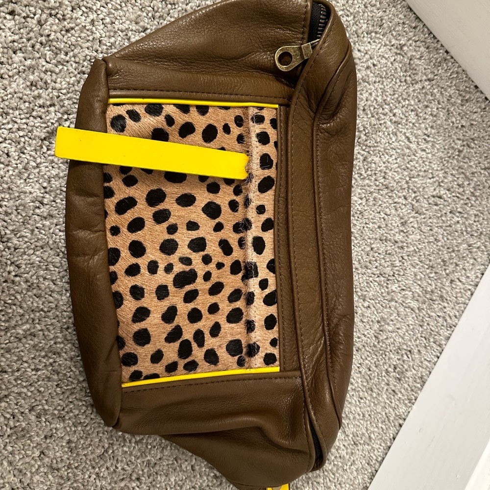 Parker Thatch Sling Bag